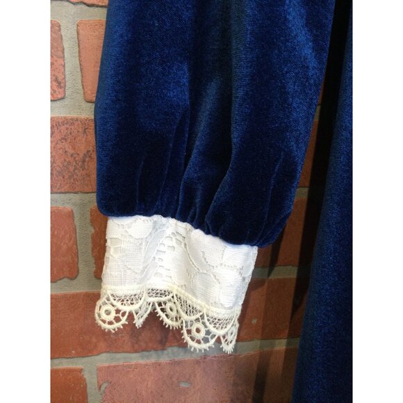 Vintage Komar Long Blue Velvet Robe Lace Trim Nightgown Size M Pockets - Picture 3 of 7